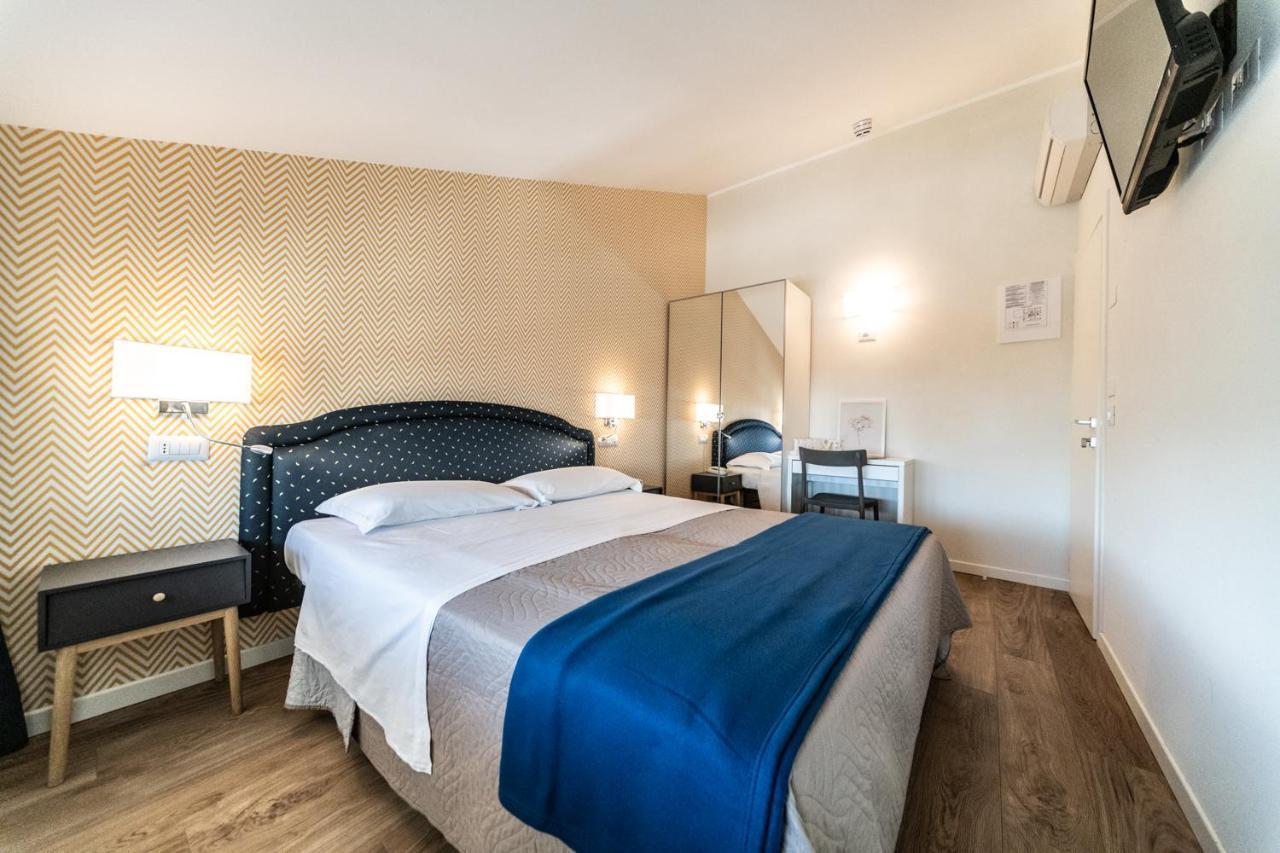 Hotel Kiss Riccione Exteriér fotografie